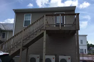 216 W King St, Strasburg, VA 22657 - Photo 1