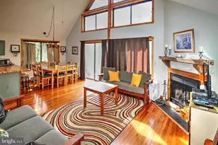 198 Hood's Point Rd, Basye, VA 22810 - Photo 5