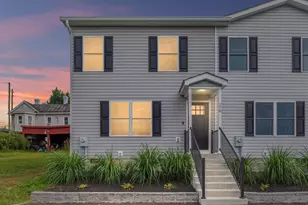 178 Bank St, Mount Jackson, VA 22842 - Photo 1