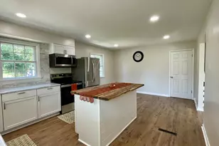 326 Hollingsworth Rd, Woodstock, VA 22664 - Photo 13