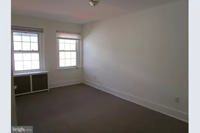 385 E King Street, Strasburg, VA 22657 - Photo 5