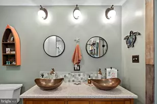 2891 Saumsville Rd, Maurertown, VA 22644 - Photo 9