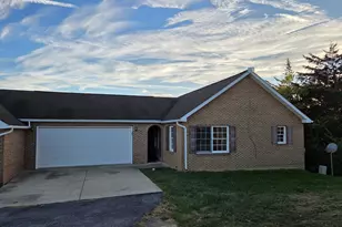 50 Courtney Cir, Strasburg, VA 22657 - Photo 1