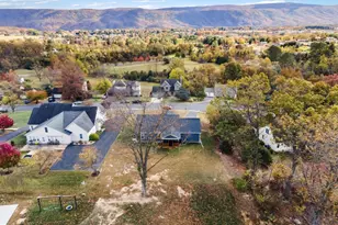 420 Roland, Woodstock, VA 22664 - Photo 33