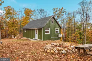 875 Hunter Ln, Edinburg, VA 22824 - Photo 11