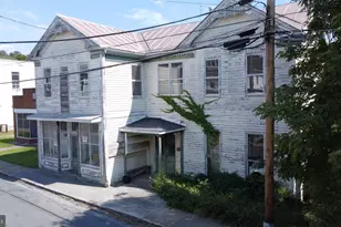 208 Piccadilly St, Edinburg, VA 22824 - Photo 5