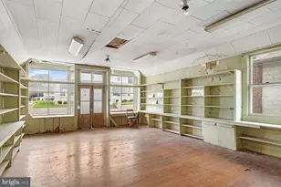 208 Piccadilly St, Edinburg, VA 22824 - Photo 23