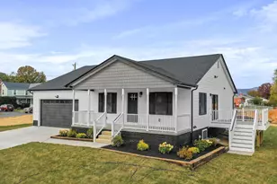 602 W Spring St, Woodstock, VA 22664 - Photo 3