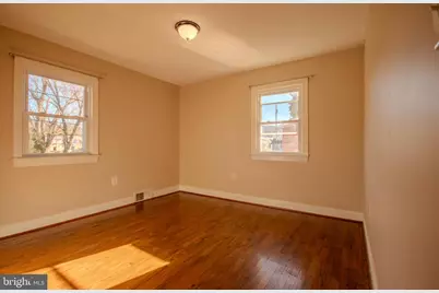 219 Virginia Street, Strasburg, VA 22657 - Photo 9