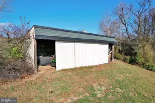 522 Manor Hill Dr, Toms Brook, VA 22660 - Photo 11