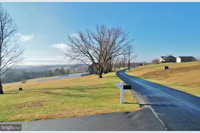 522 Manor Hill Drive, Toms Brook, VA 22660 - Photo 5