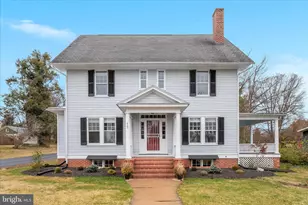 422 N Main St, Woodstock, VA 22664 - Photo 3