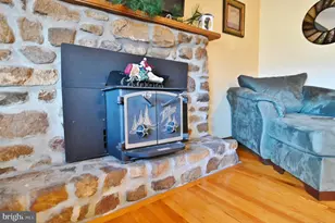 2148 Alonzaville Rd, Woodstock, VA 22664 - Photo 11