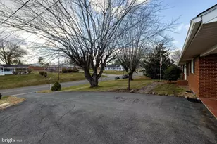 410 W North St, Woodstock, VA 22664 - Photo 35