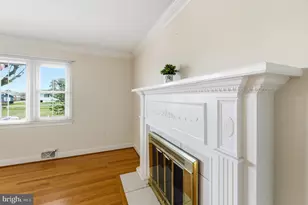 410 W North St, Woodstock, VA 22664 - Photo 5