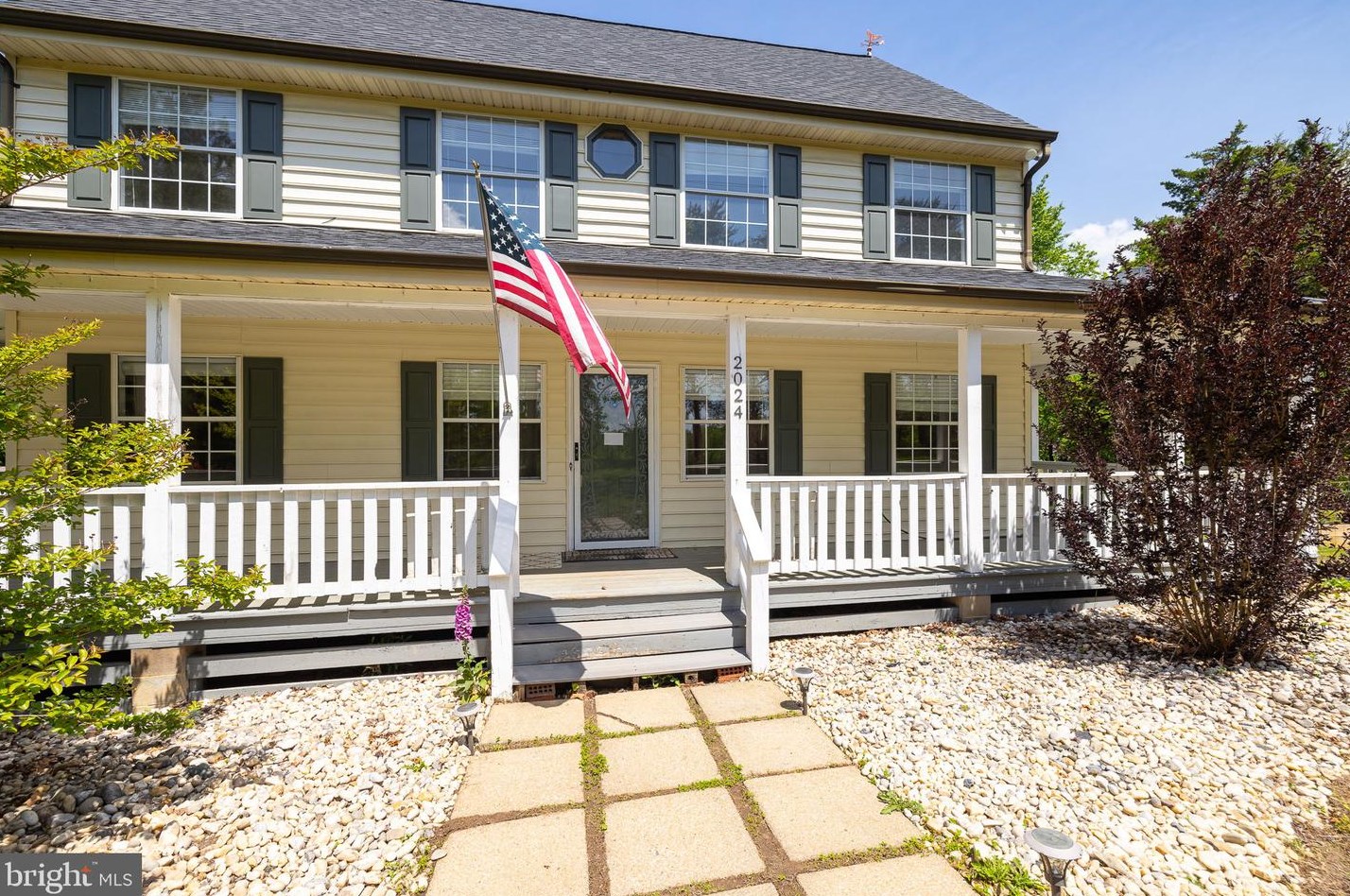 2024 Mount Olive Rd, Beaverdam VA  23015-9519 exterior
