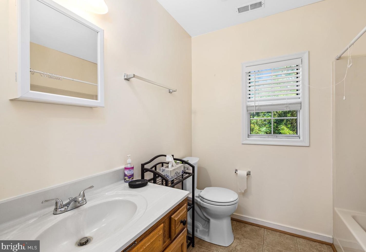 2024 Mount Olive Rd, Beaverdam VA  23015-9519 exterior