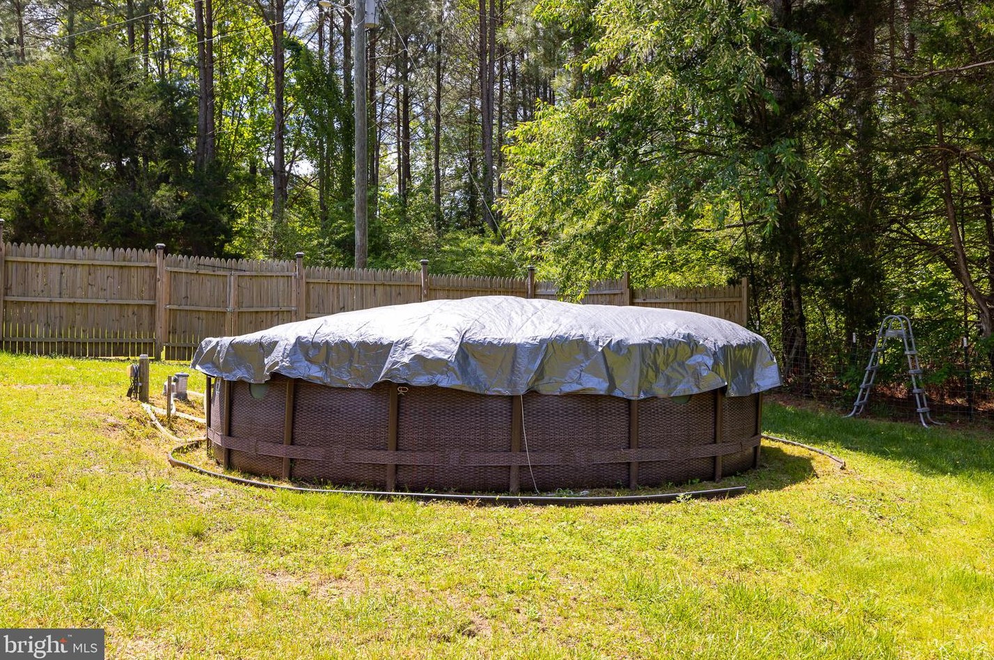 2024 Mount Olive Rd, Beaverdam VA  23015-9519 exterior