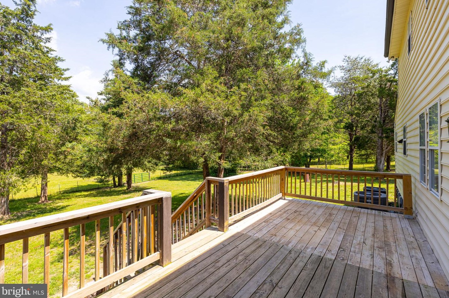 2024 Mount Olive Rd, Beaverdam VA  23015-9519 exterior
