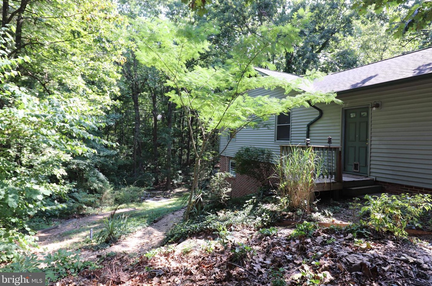 428 Butternut Dr, Fredericksburg, VA 22408