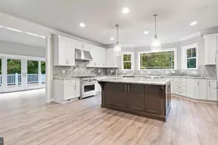 5906 Copper Ml Dr, Fredericksburg, VA 22407 - Photo 5