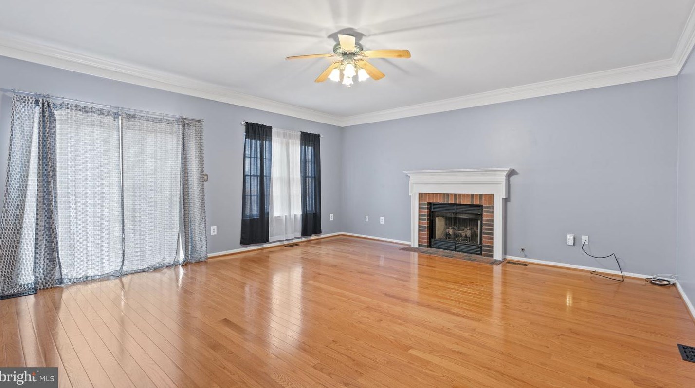 5904 Cambridge Dr, Fredericksburg VA  22407-1270 exterior
