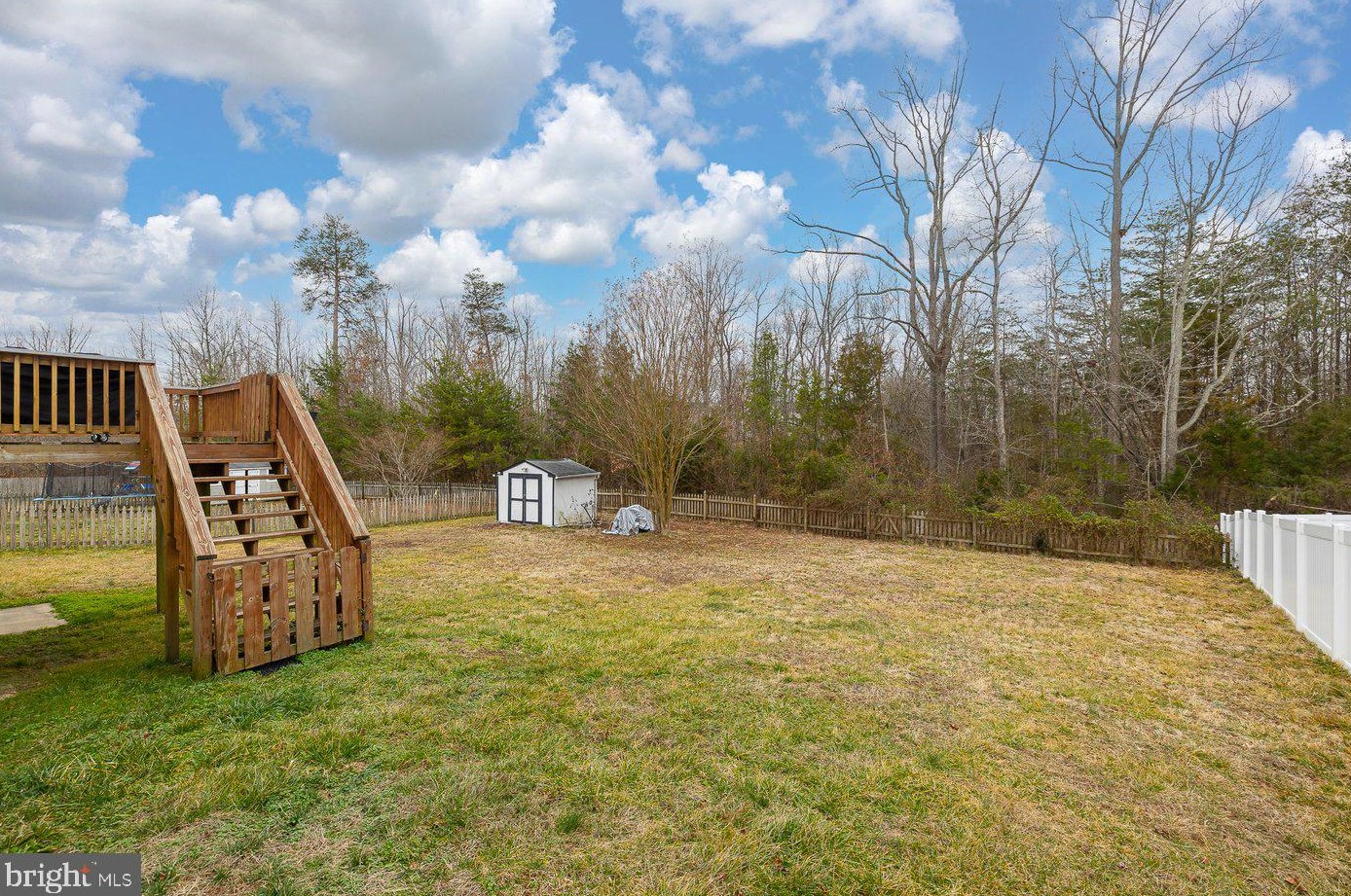 11210 Englewood Ct, Fredericksburg VA  22407-2538 exterior