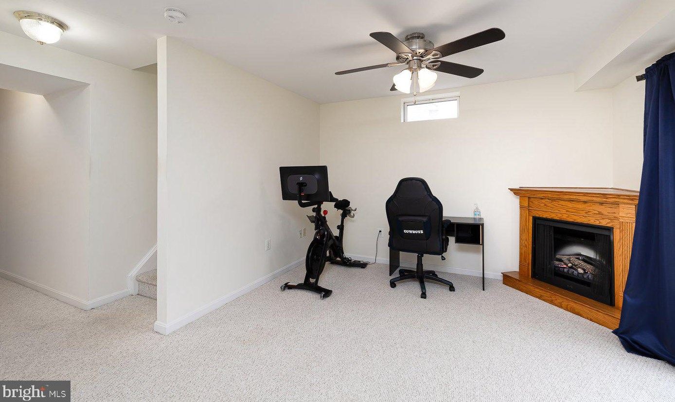 11210 Englewood Ct, Fredericksburg VA  22407-2538 exterior