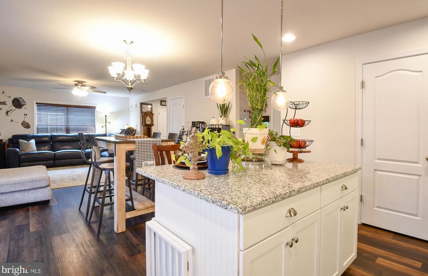 9527 Hillcrest Dr, Fredericksburg VA  22407 exterior
