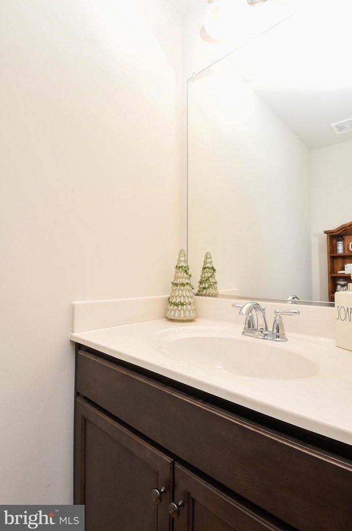 9527 Hillcrest Dr, Fredericksburg VA  22407 exterior