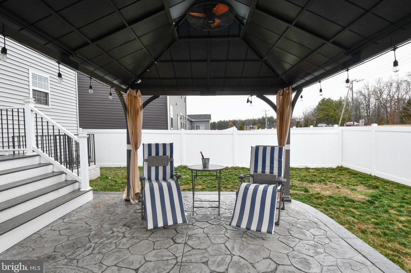 9527 Hillcrest Dr, Fredericksburg VA  22407 exterior