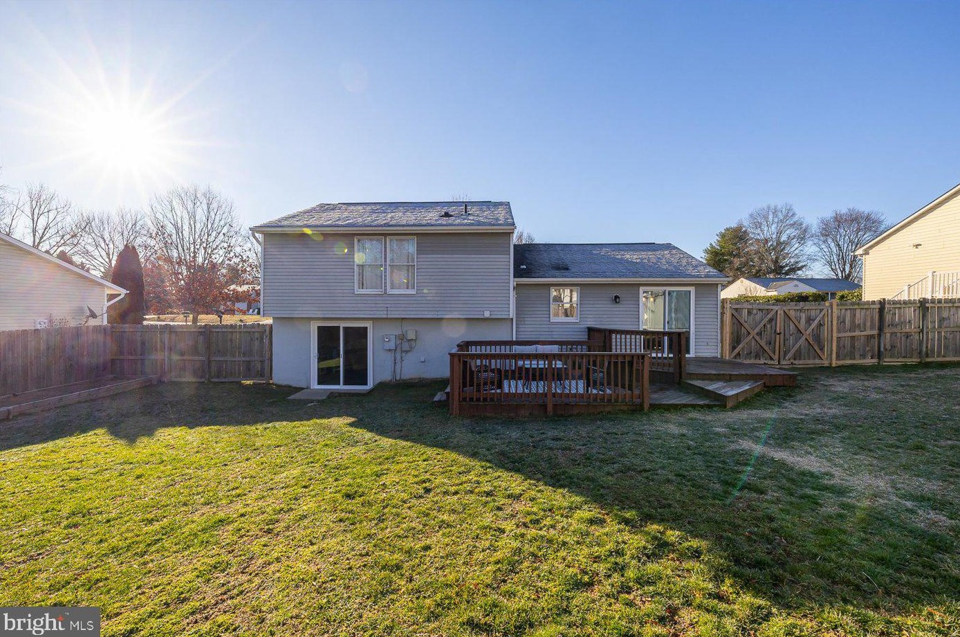 7101 Sharon Rd, Fredericksburg VA  22407-8524 exterior