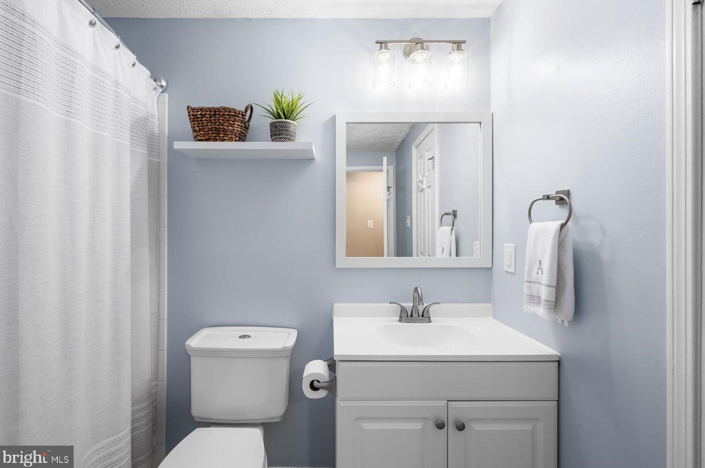 7101 Sharon Rd, Fredericksburg VA  22407-8524 exterior