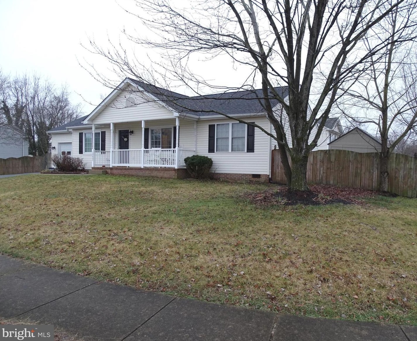 10603 Hamiltons Crossing Dr, Fredericksburg VA  22408-2091 exterior