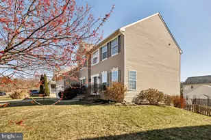 10325 Lees Crossing Ln, Fredericksburg, VA 22408 - Photo 3