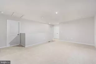 10623 Afton Grove Ct, Fredericksburg, VA 22408 - Photo 25