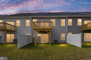 10623 Afton Grove Ct, Fredericksburg, VA 22408 - Photo 3