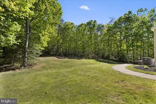 8606 Laroque Run Dr, Fredericksburg, VA 22407 - Photo 61