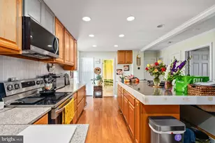 102 Breezewood Dr, Fredericksburg, VA 22407 - Photo 7