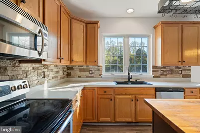 10746 Greenbriar Lane, Spotsylvania, VA 22553 - Photo 13