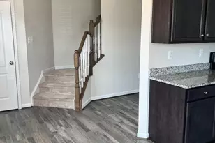 12118 Bowling Farm Ct, Fredericksburg, VA 22407 - Photo 3