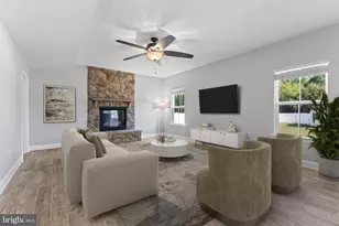 2411 Walthall Ct, Fredericksburg, VA 22408 - Photo 13