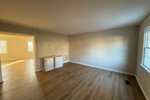 534 Olde Greenwich Cir, Fredericksburg, VA 22408 - Photo 3