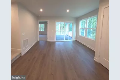 8901 Blackthorne Place, Fredericksburg, VA 22408 - Photo 7