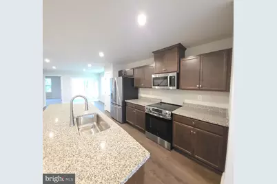 8901 Blackthorne Place, Fredericksburg, VA 22408 - Photo 5