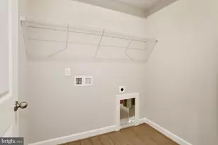 5606 Finley Rose Ct, Fredericksburg, VA 22407 - Photo 9