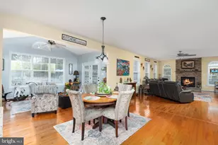 8205 Musket Ridge Ln, Fredericksburg, VA 22407 - Photo 17