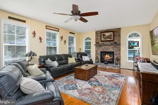 8205 Musket Ridge Ln, Fredericksburg, VA 22407 - Photo 19