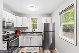 11402 Railroad Ln, Locust Grove, VA 22508 - Photo 9