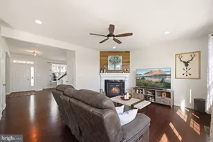 11317 Baron Dr, Fredericksburg, VA 22408 - Photo 13